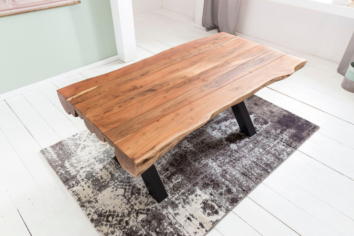 Eetkamertafel/ Boomstamtafel Hugo