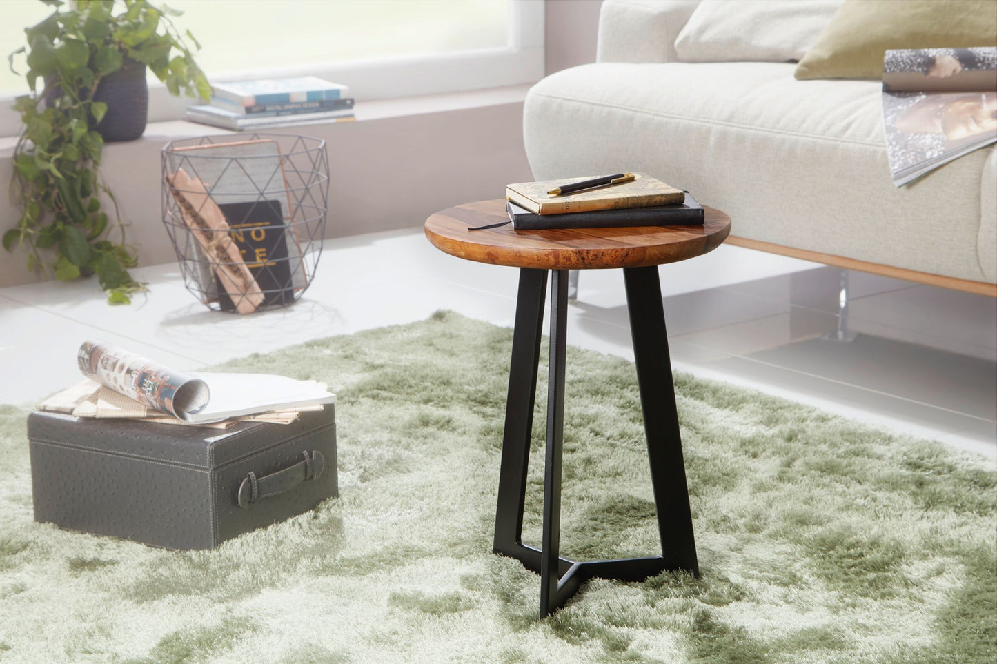 Massief houten tafel Tio lage bijzettafel