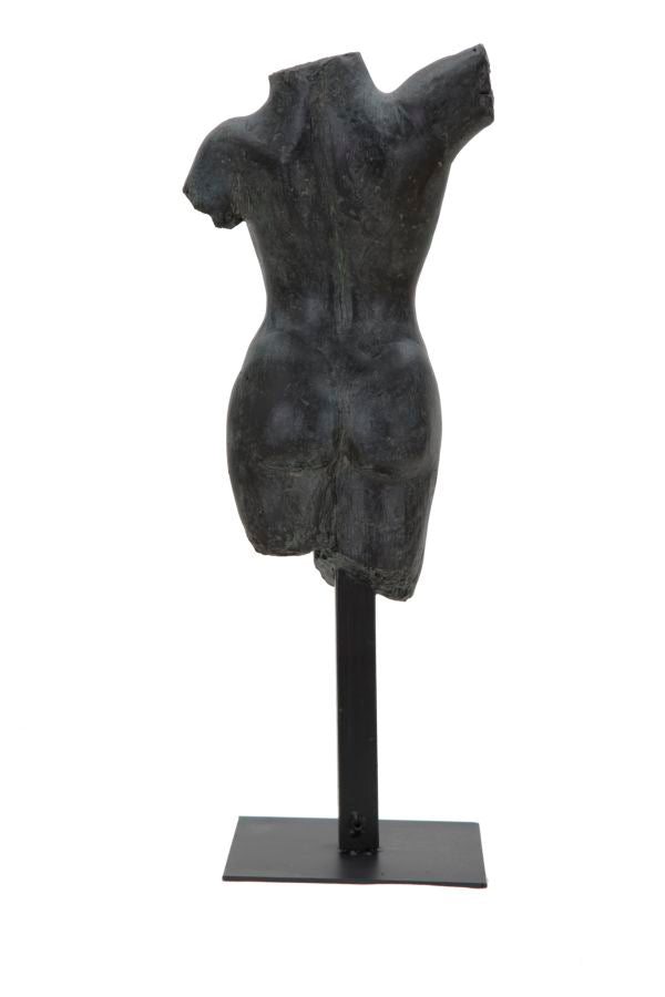 Sculptuur Museum Woman 19×17×50 cm