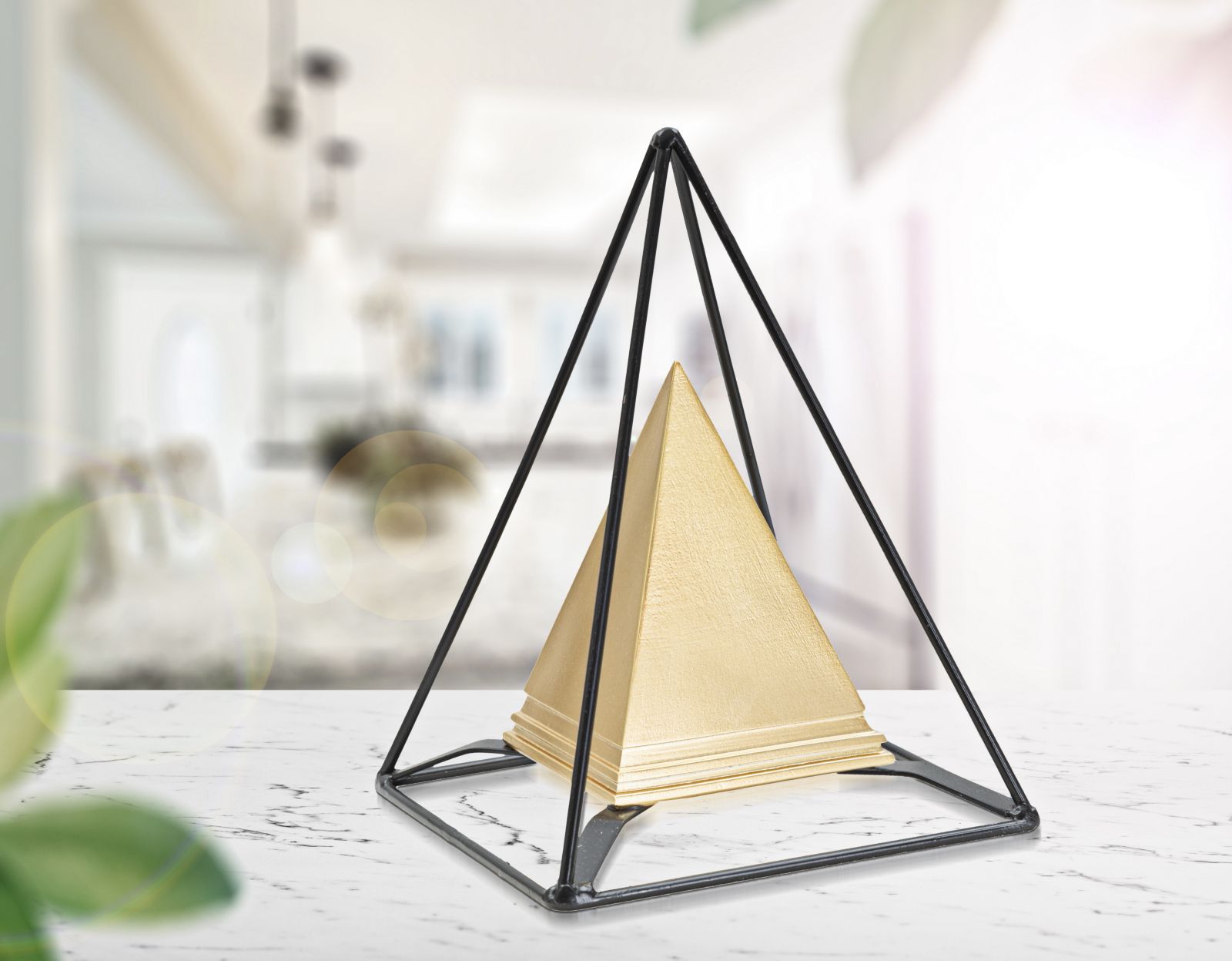 Decoratie Piramid Gold With Iron 15×15×21 cm