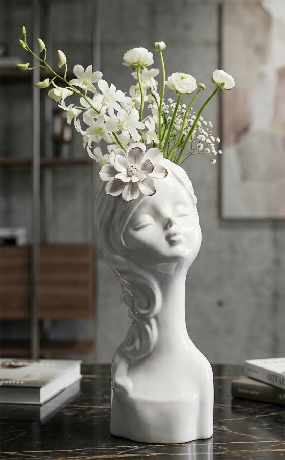 Vaas Young Lady 10,5×10×24,7 cm
