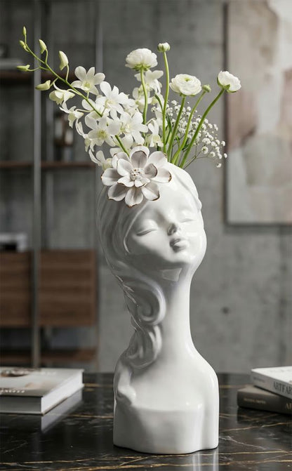 Vaas Young Lady 10,5×10×24,7 cm