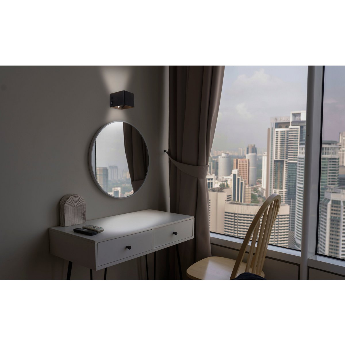 Cordy-wall licht "kubus" magnetisch, ca. 10 x 10 cm, gemaakt van black metal, met bewegingssensor