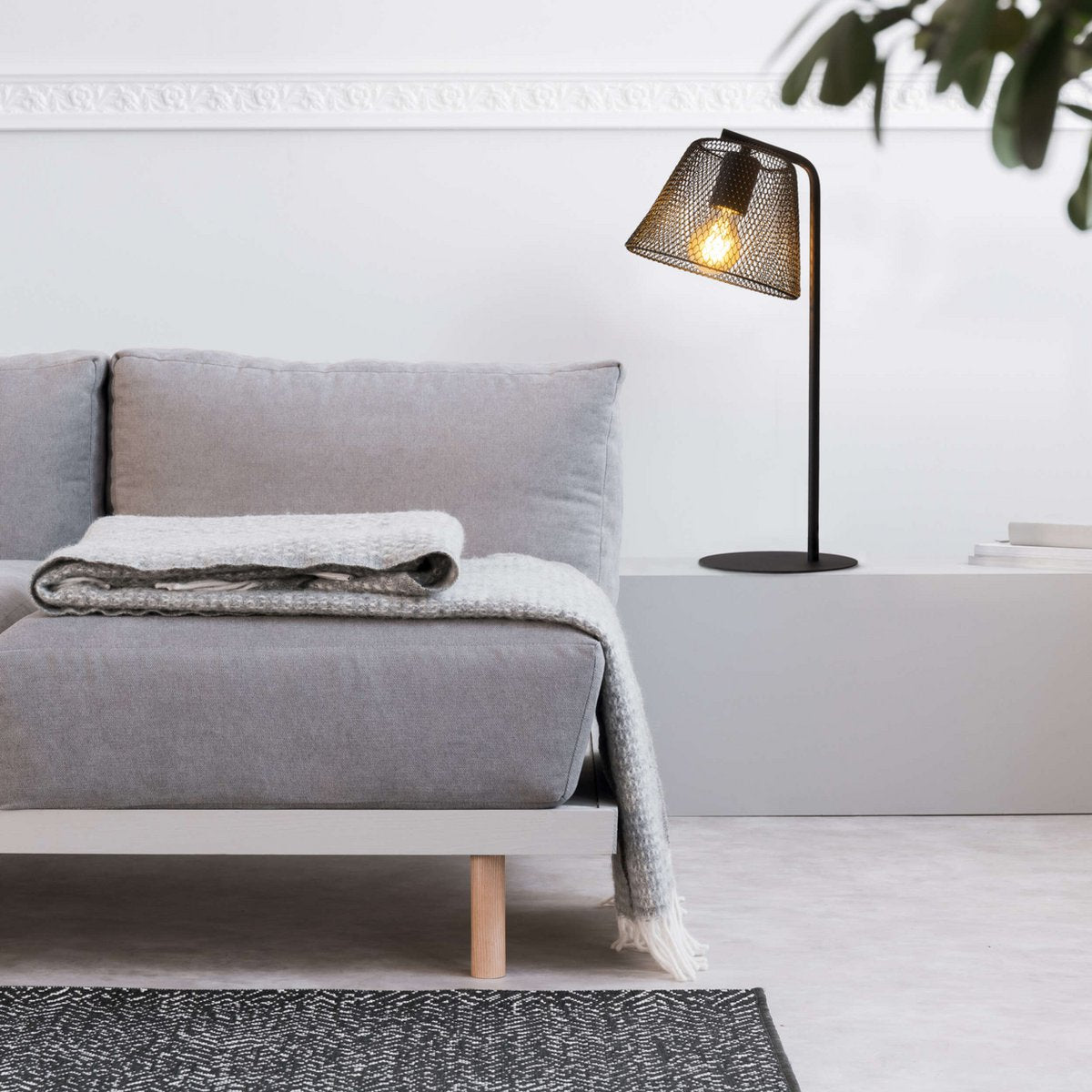 Tafellamp "Korie", metalen tafellamp in het zwart, met E27 -aansluiting, 50 cm hoog, voor woonkamer en kantoor.