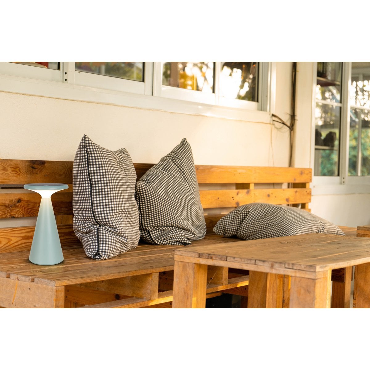 Zonne -batterijtafellamp "Palu" voor buiten en binnen, gemaakt van plastic in groen, 20 cm hoog