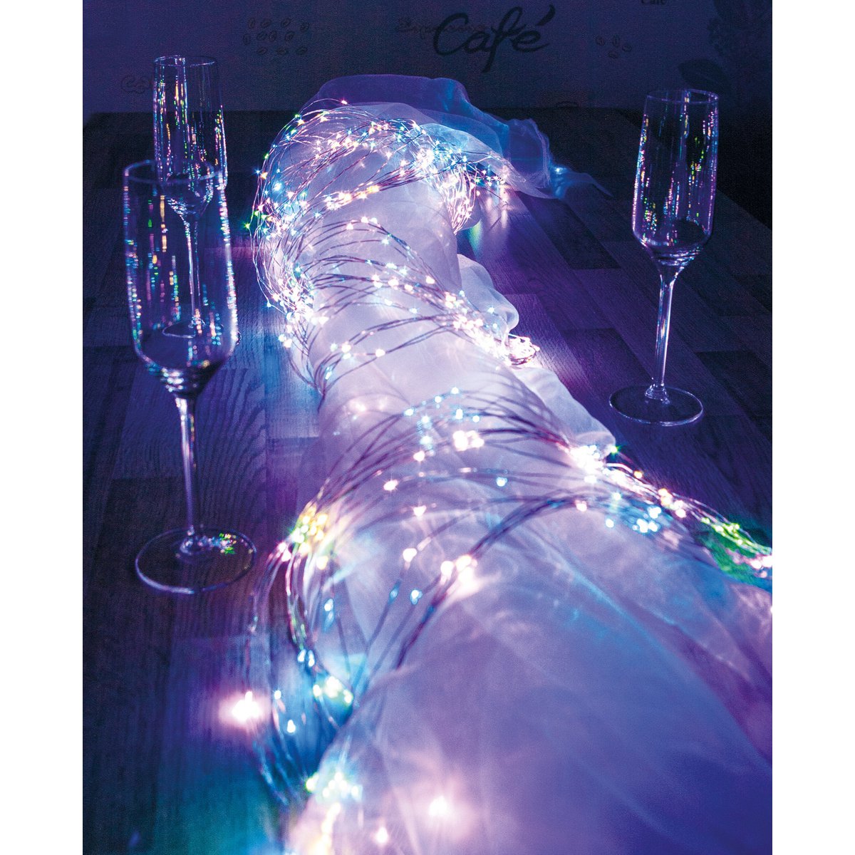 De decoratieve lichte keten "Schweif" 600 RGB LED, 2,5 meter lang