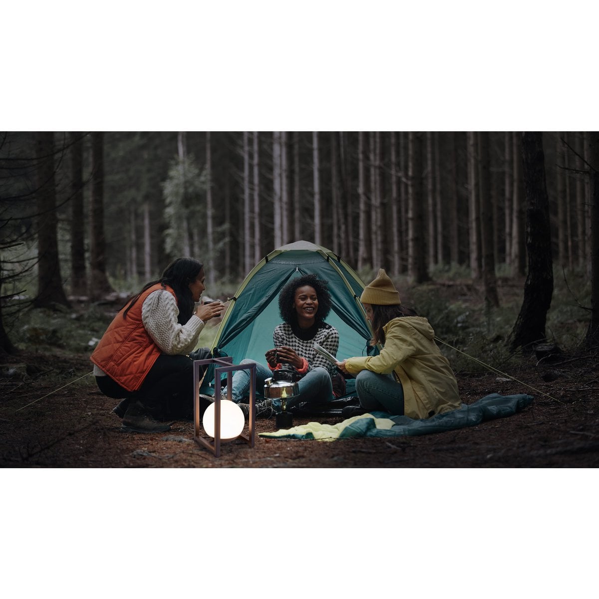 LED Decol Light Potaton voor balkon en terras, decoratietafellamp gemaakt van metaal en plastic in zwart, stevig gebouwd -in LED's, 30 x 16 x16 cm