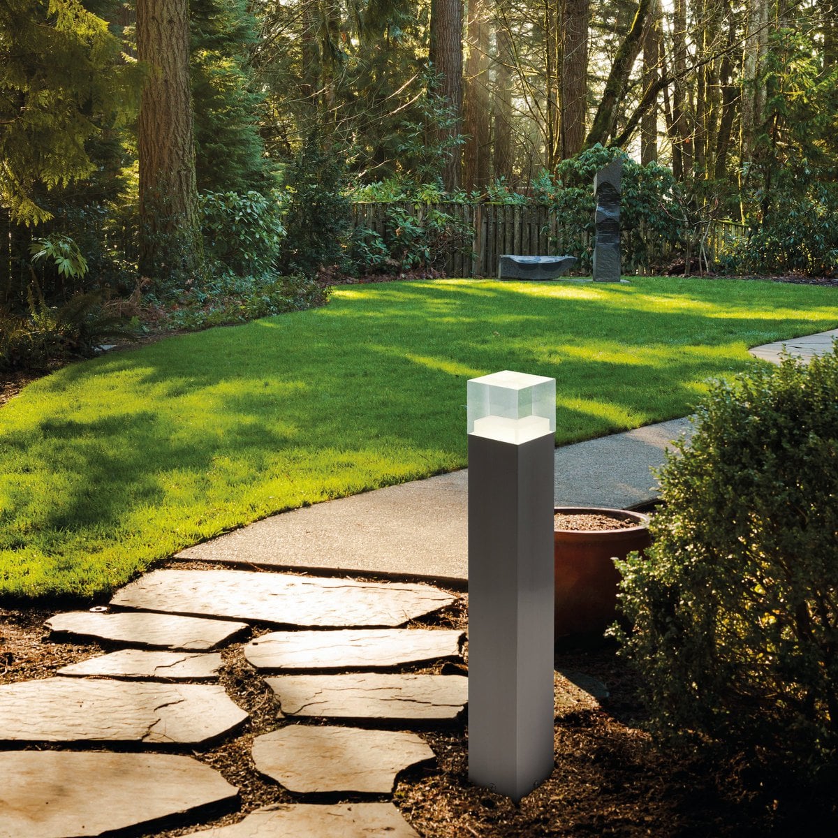 LED Outer Socket Light "Leah" gemaakt van metaal en plastic in stalen blanke, geïntegreerde LED, padlichten