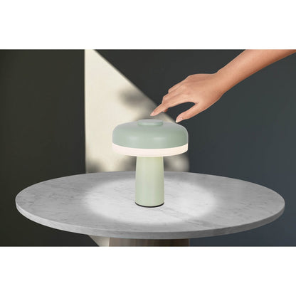 Draadloos tafellicht "Pilu", 16,5 cm hoog, boven Ø van 15 cm, metaal in mint, wit plastic, geïntegreerde LED's, 280 lumen, dimbaar door aanraaksensor, warm wit wit wit