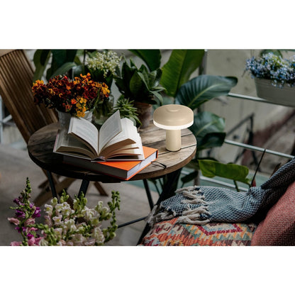 Draadloos tafellicht "pilu", 16,5 cm hoog, boven Ø van 15 cm, metaal in de kleur vorst allond