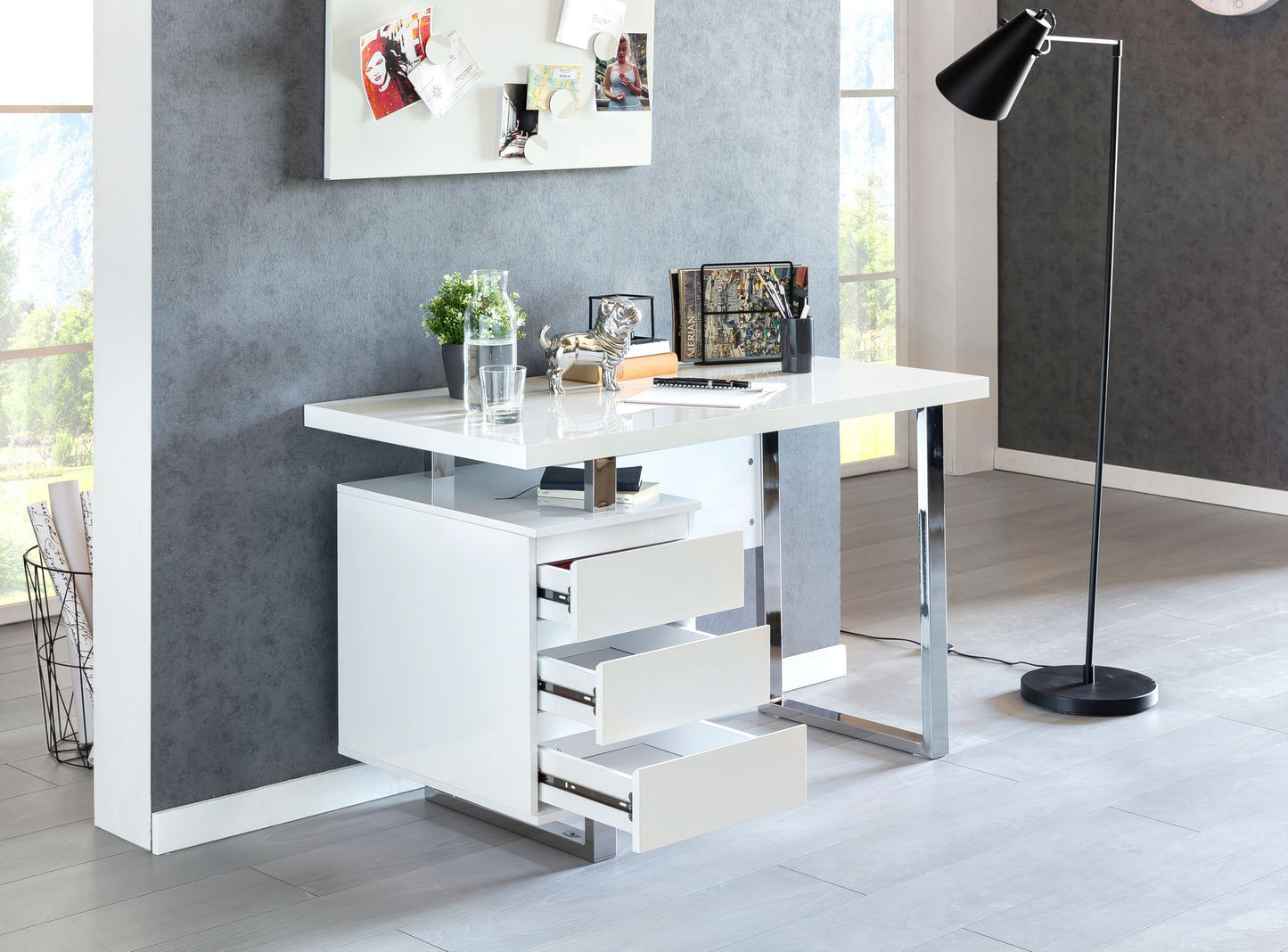 Patty wit hoogglans bureau 115x60x76