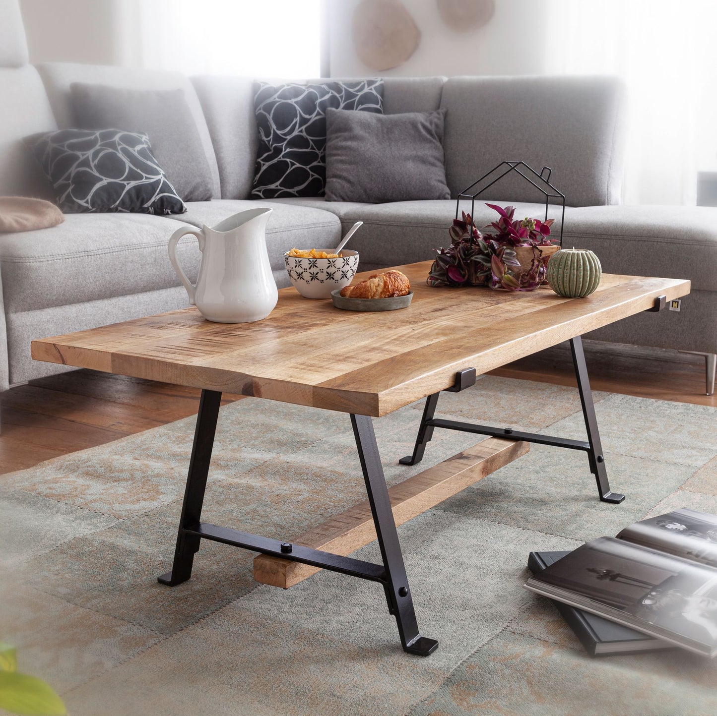 Coffee table Mango